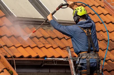 Démoussage et hydrofuge de toiture à Œting