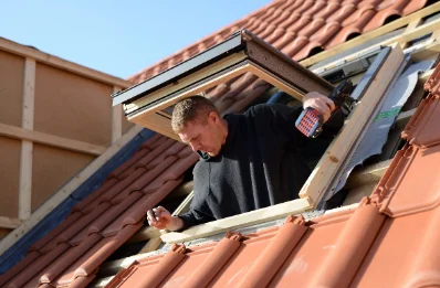 Pose de fenêtres de toit Velux à Œting